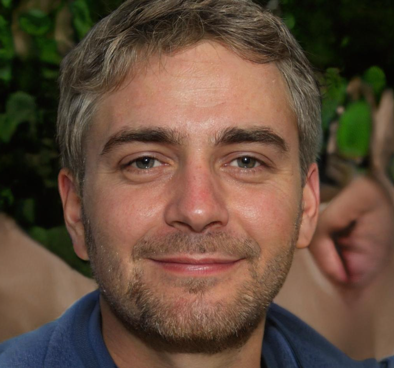 Даниел Петров